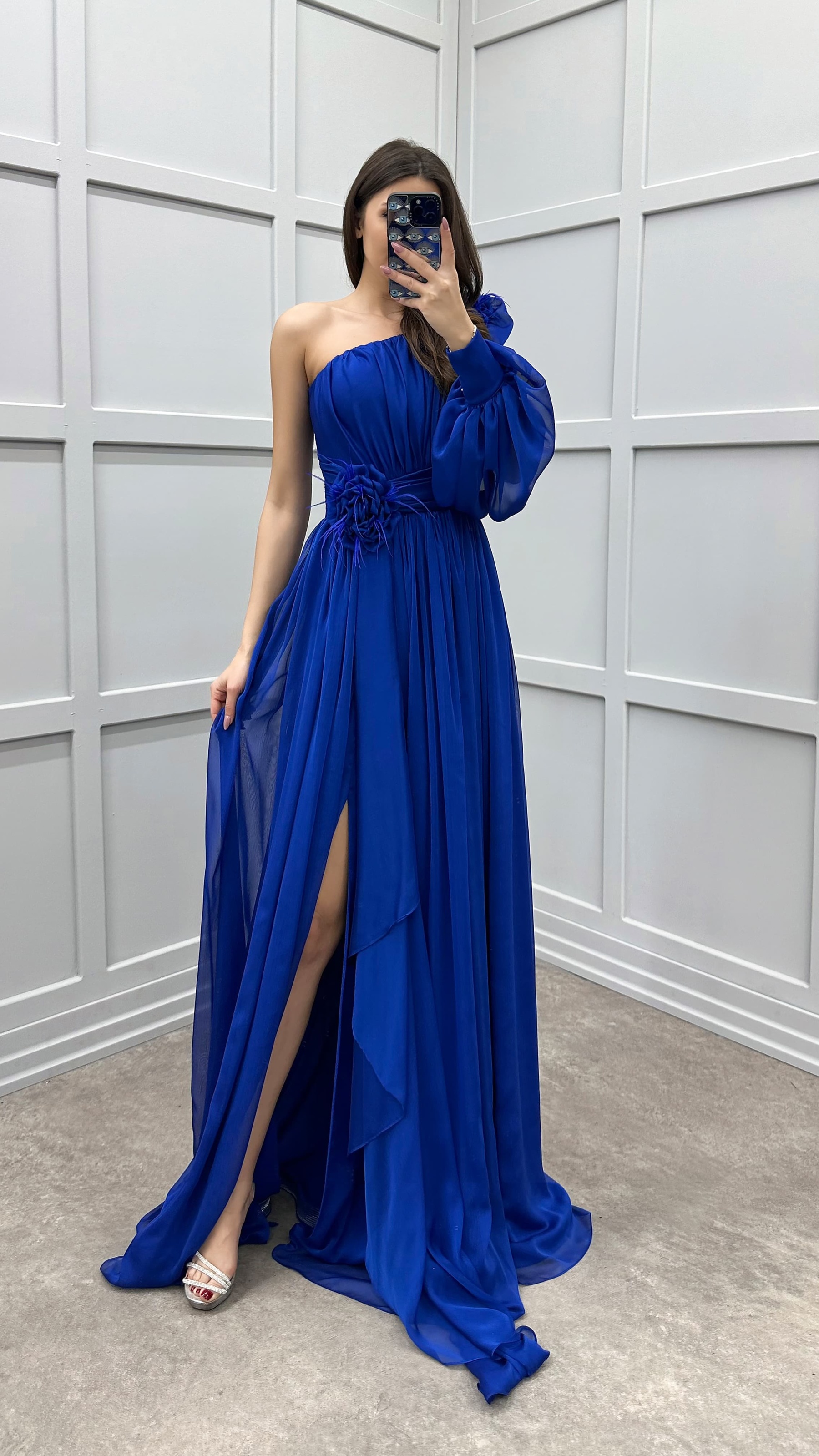 SINGLE SLEEVE SHOULDER AND WAIST ROSE DETAIL DESIGN DRESS