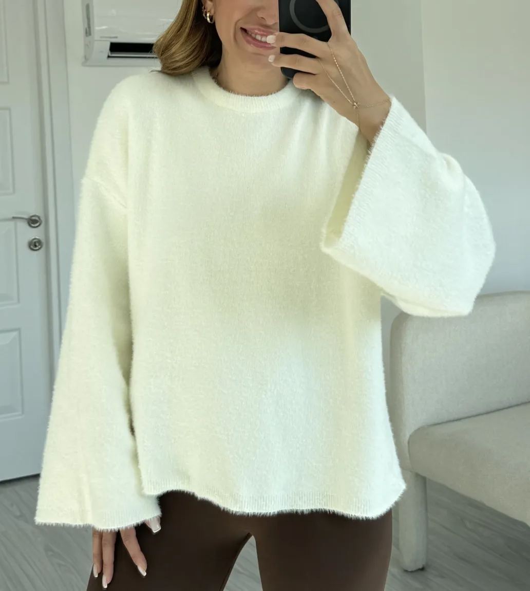 Ecru Wide Sleeve Bearded Oversize Sweater
