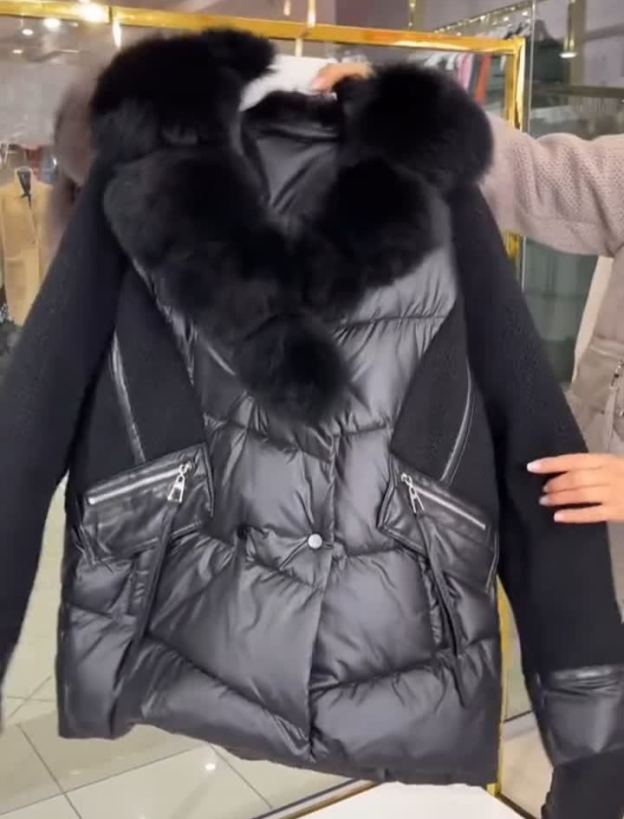 Exquisite light gray down jacket