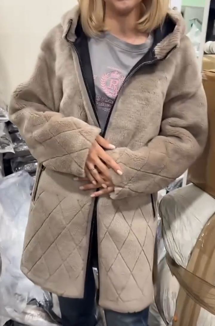 Women Standing Collar Plush Reversible Casual Coat