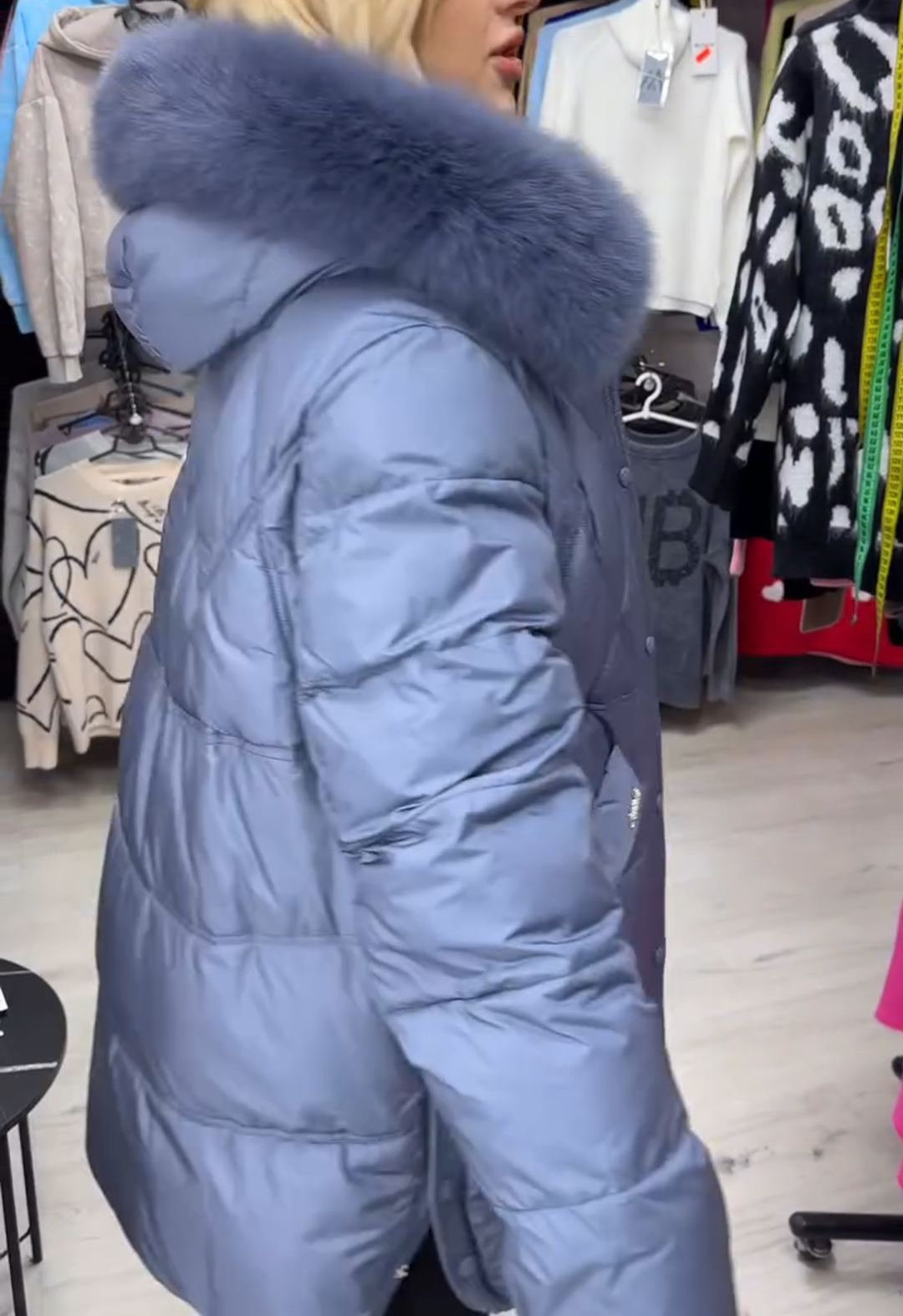Fashion Premium Blue Down Jacket with Faux Fur Accent