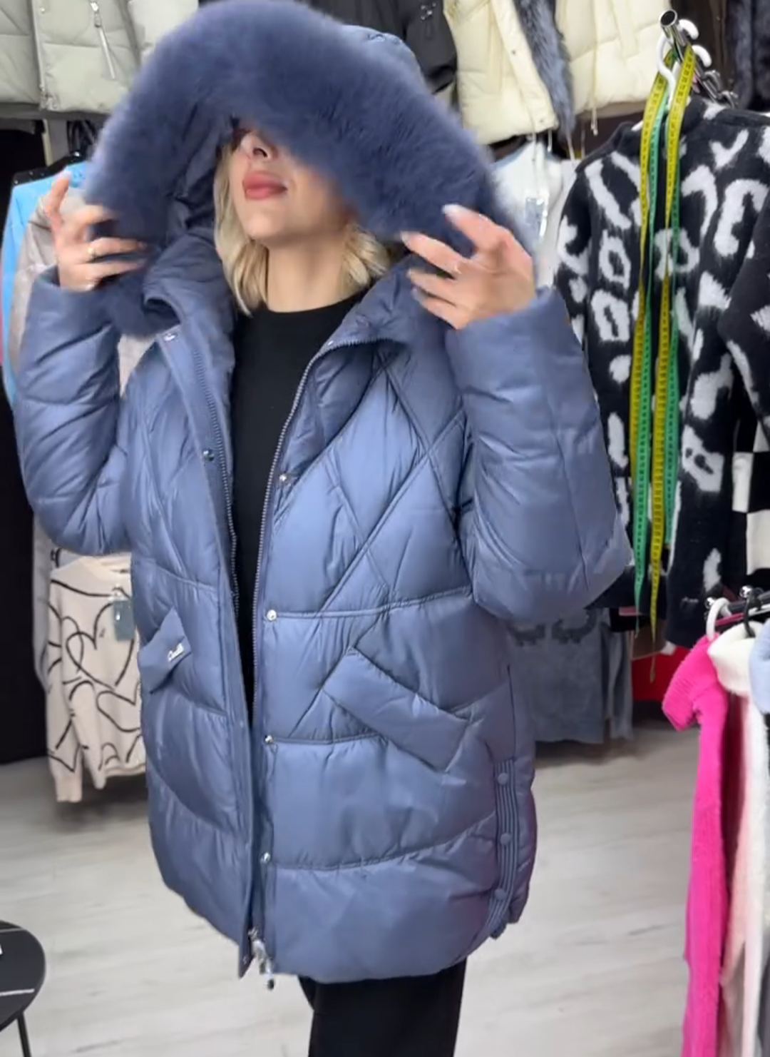 Fashion Premium Blue Down Jacket with Faux Fur Accent