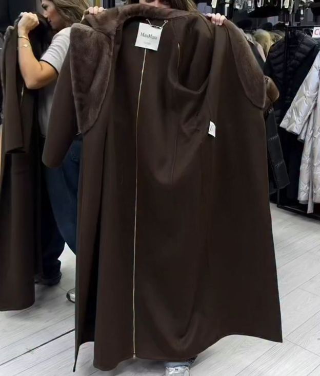 Vintage Elegant Brown Wool Coat with Faux Fur Collar