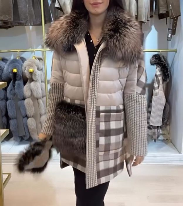 Light Luxury Textured Panel Puffer-Plaid Coat with Detachable Fur
