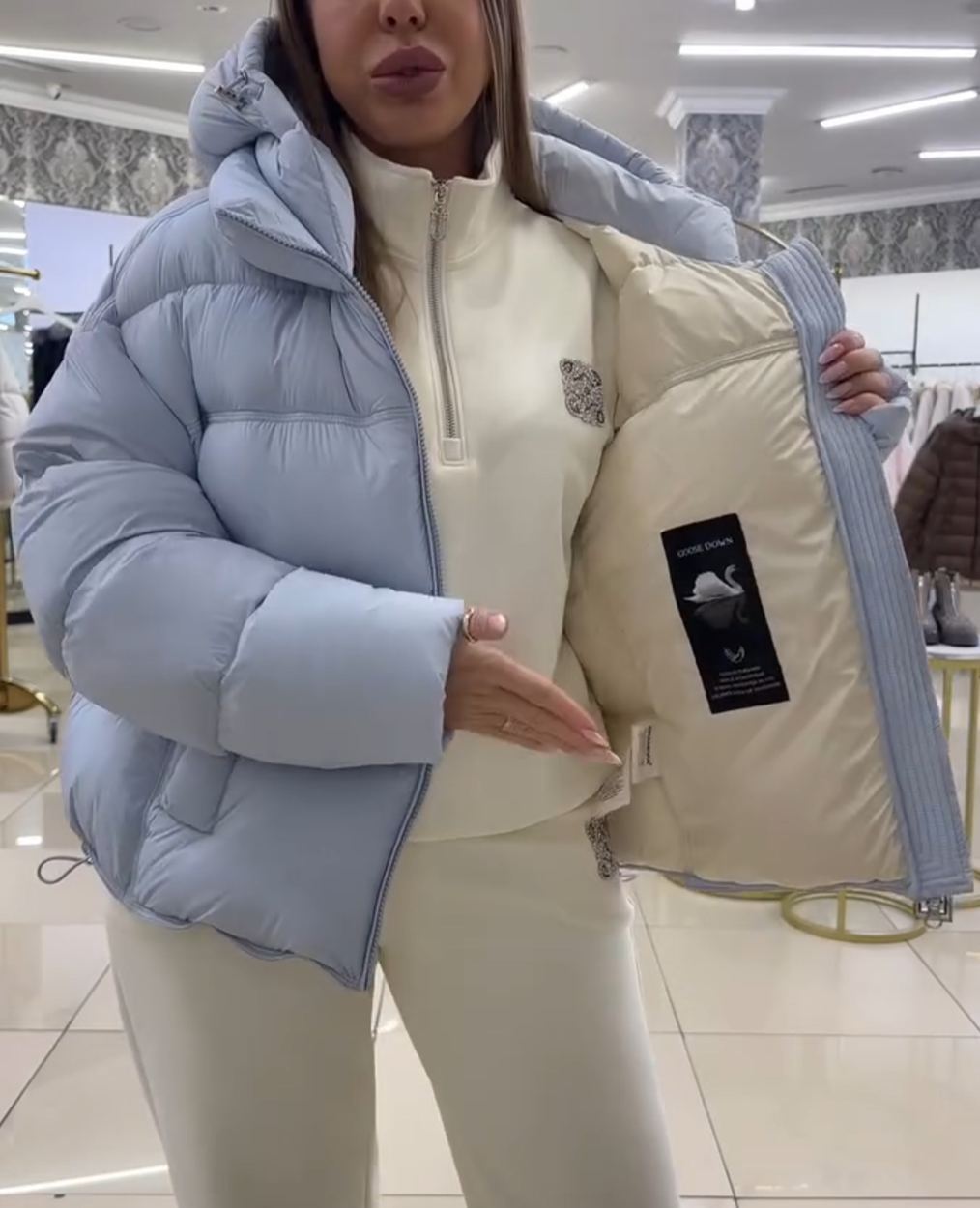 Fashion Short-Length Hooded Puffer Down Jacket