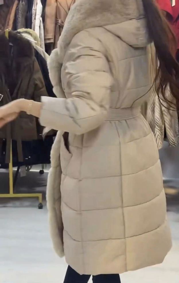 Luxury Detachable Shearling Scarf Beige Down Coat