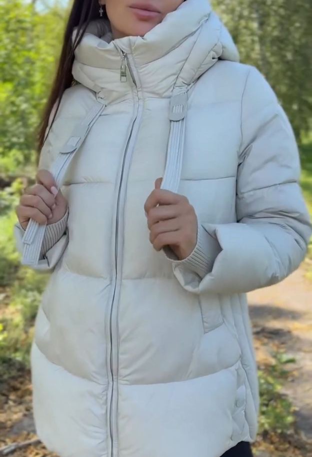 Fashion Solid-Color Quilted Light Gray Down Jacket