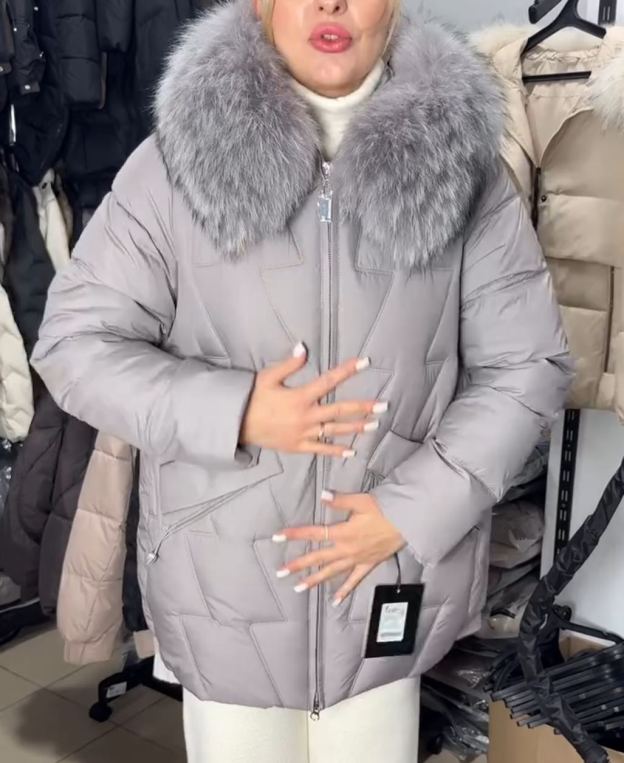 Detachable Fur-Collar Light Gray Quilted Down Jacket