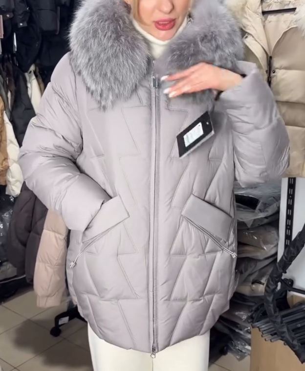 Detachable Fur-Collar Light Gray Quilted Down Jacket