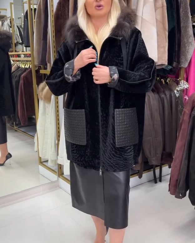 Leopard-Print Lining Black Faux Fur Jacket