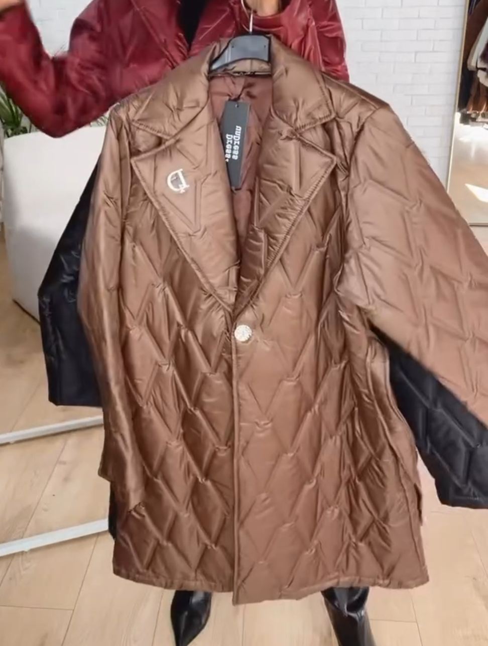 Fashion Glossy Silhouette-Adjustable Down Coat