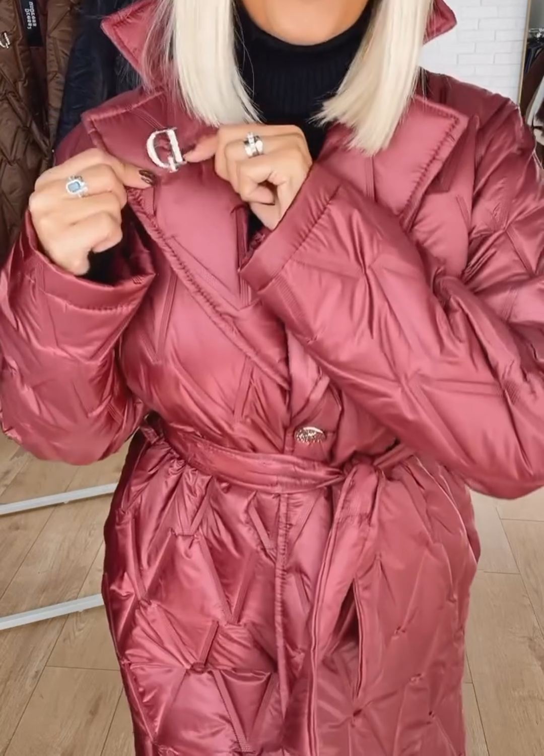 Fashion Glossy Silhouette-Adjustable Down Coat