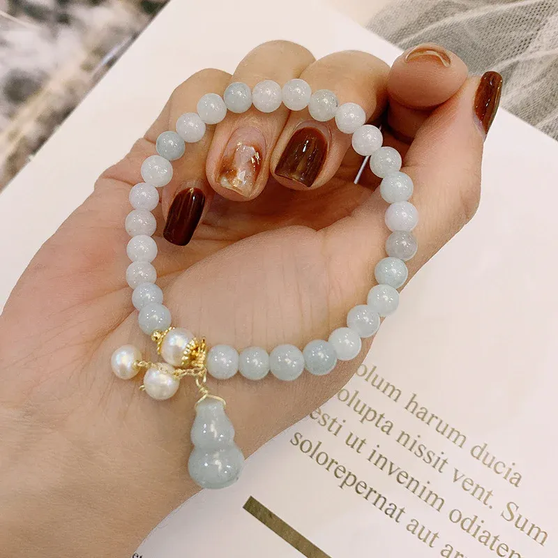 NatureQi Light Green Jade Wu Lou Amulet Bracelet - Embrace Luck and Well - being