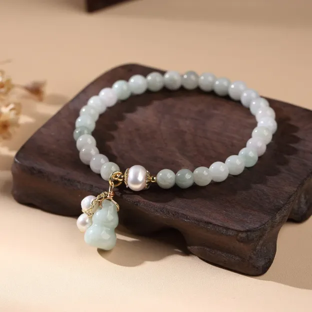 NatureQi Light Green Jade Wu Lou Amulet Bracelet - Embrace Luck and Well - being