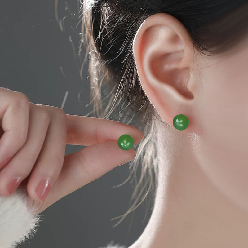 Round Jade Stud Earrings in 925 Silver: Luck, Prosperity & Confidence