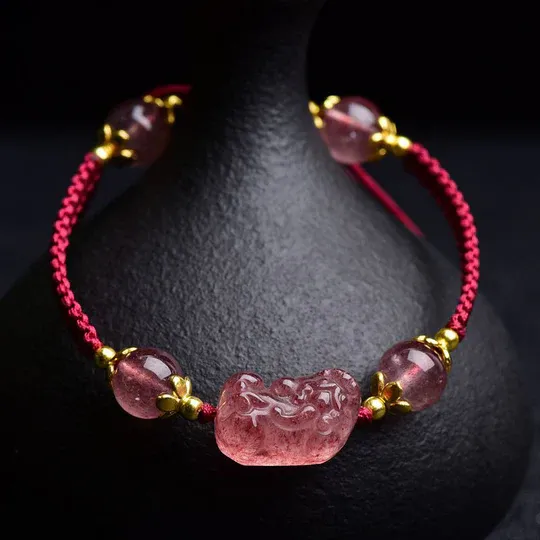 NatureQi Natural Strawberry Crystal Pixiu Wealth - attracting Red - String Bracelet: Inherit Auspicious Meanings and Attract Wealth and Blessings