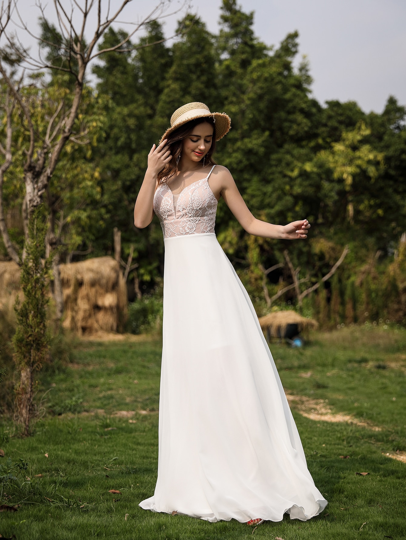 Leely Elegant Strapless Sleeveless A-line Wedding Dress