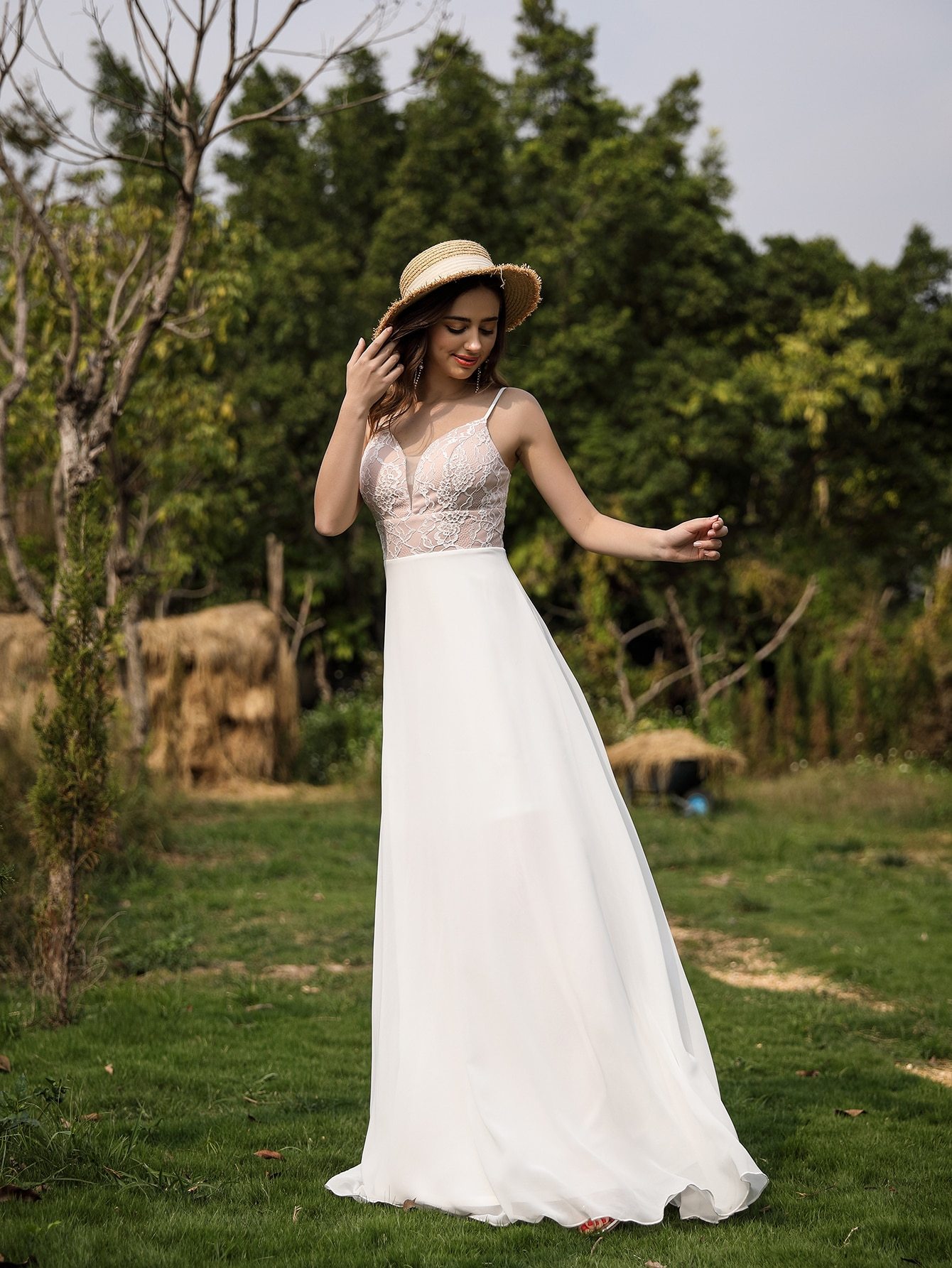 Leely Elegant Strapless Sleeveless A-line Wedding Dress