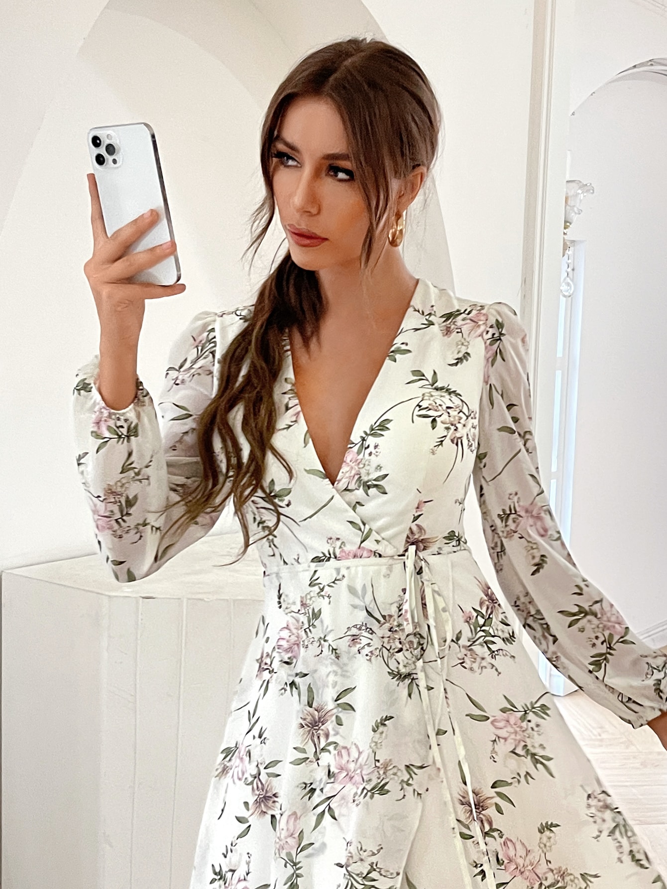 Leely Elegant V Neck Long Sleeve Asymmetrical hem Party Dress