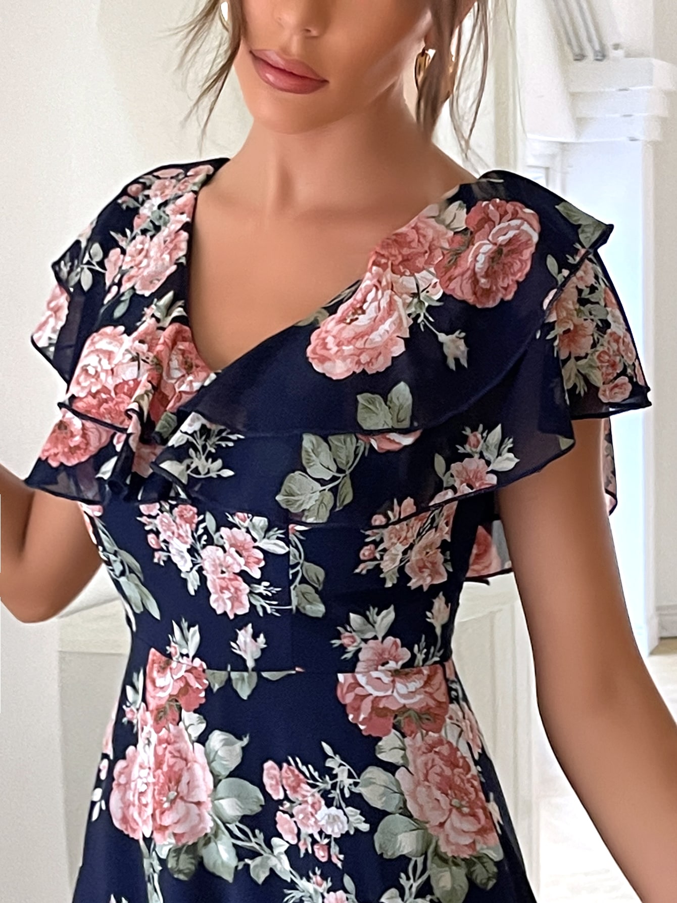 Leely Elegant V Neck Flounce Sleeve A-line Party Dress