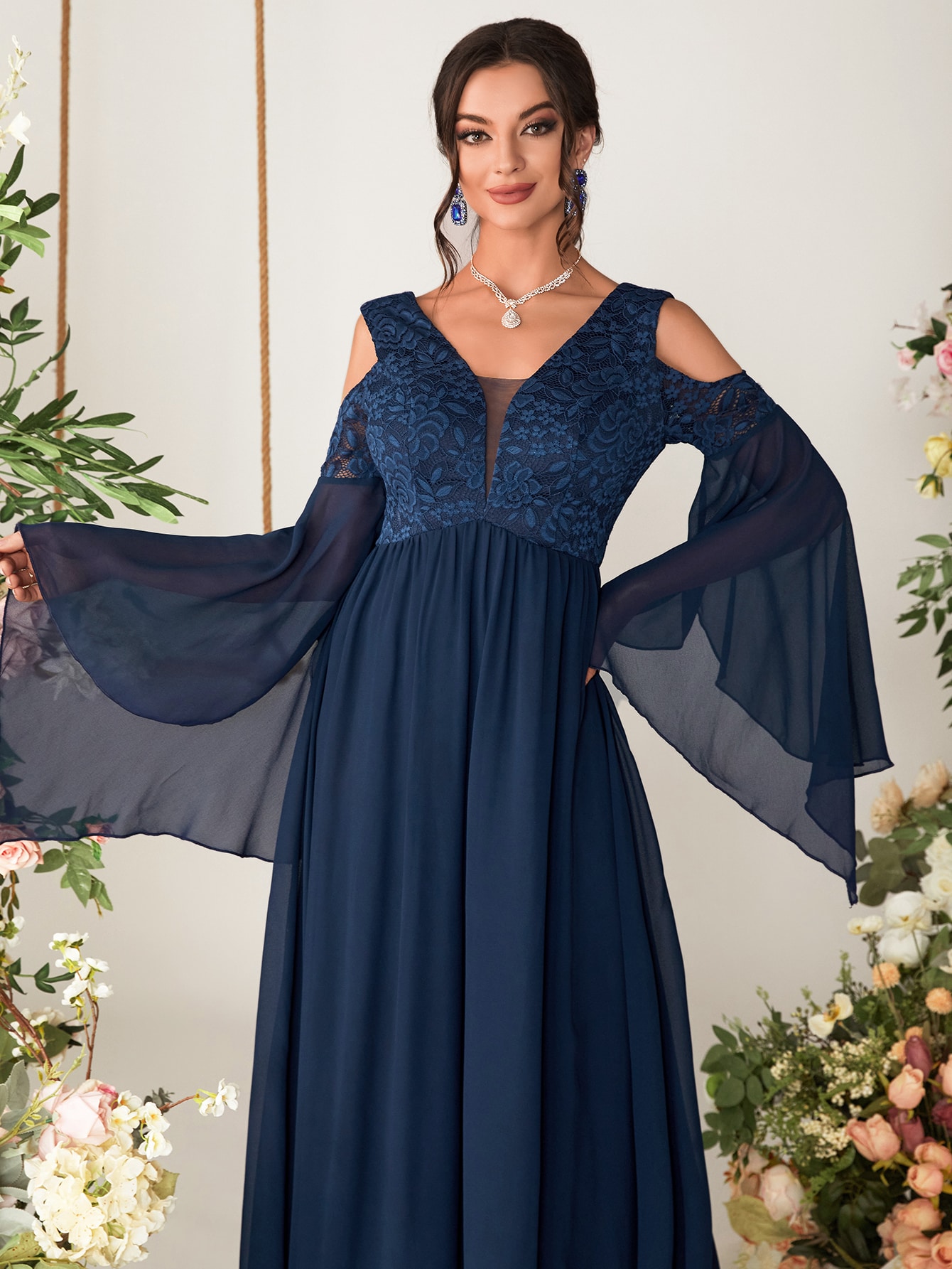 Leely Elegant V Neck Flare Sleeve A-line Party Dress