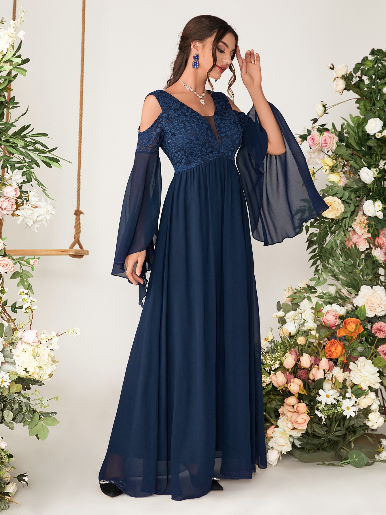 Leely Elegant V Neck Flare Sleeve A-line Party Dress