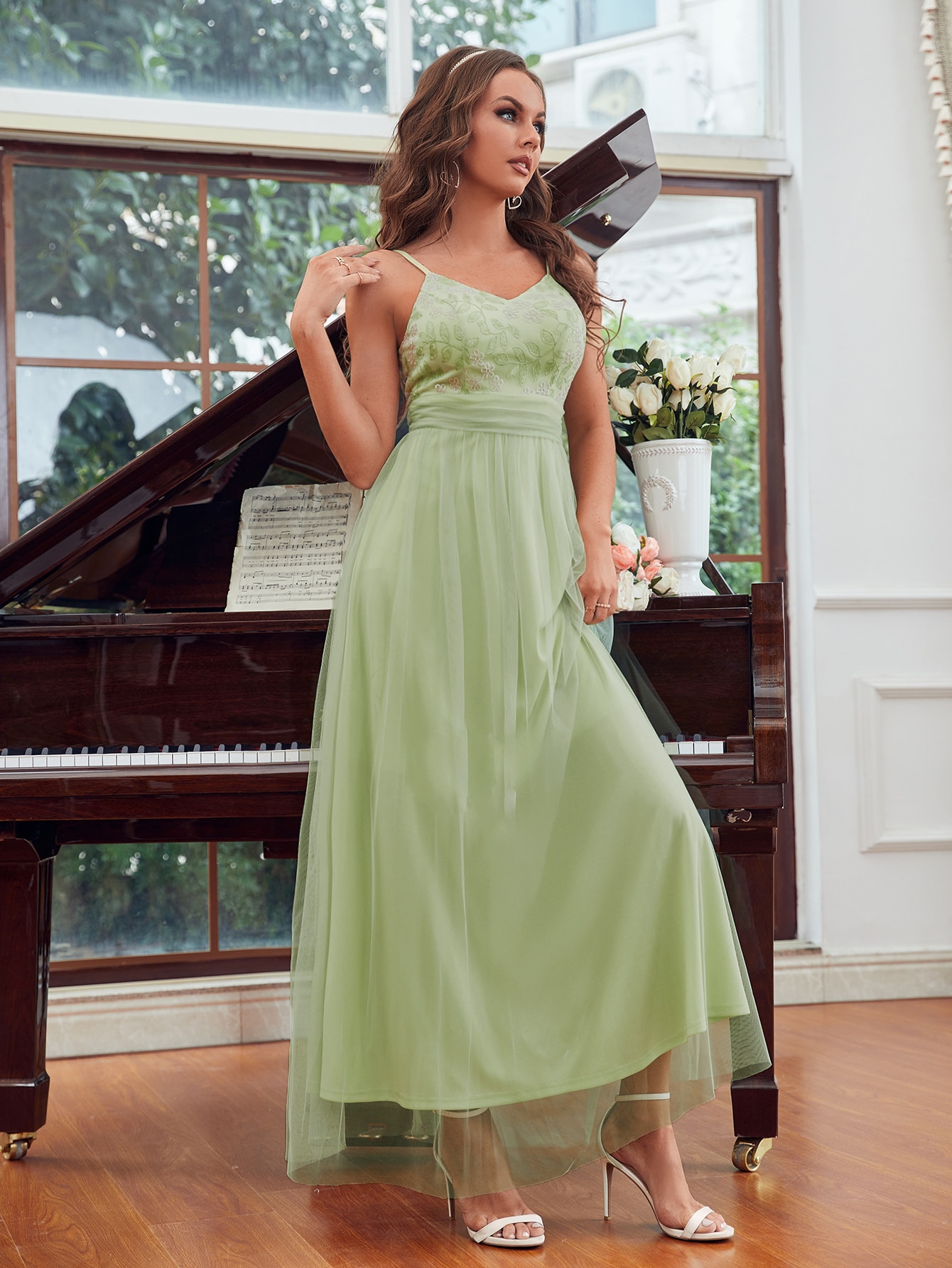 Leely Elegant Spaghetti Straps Sleeveless A-line Party Dress