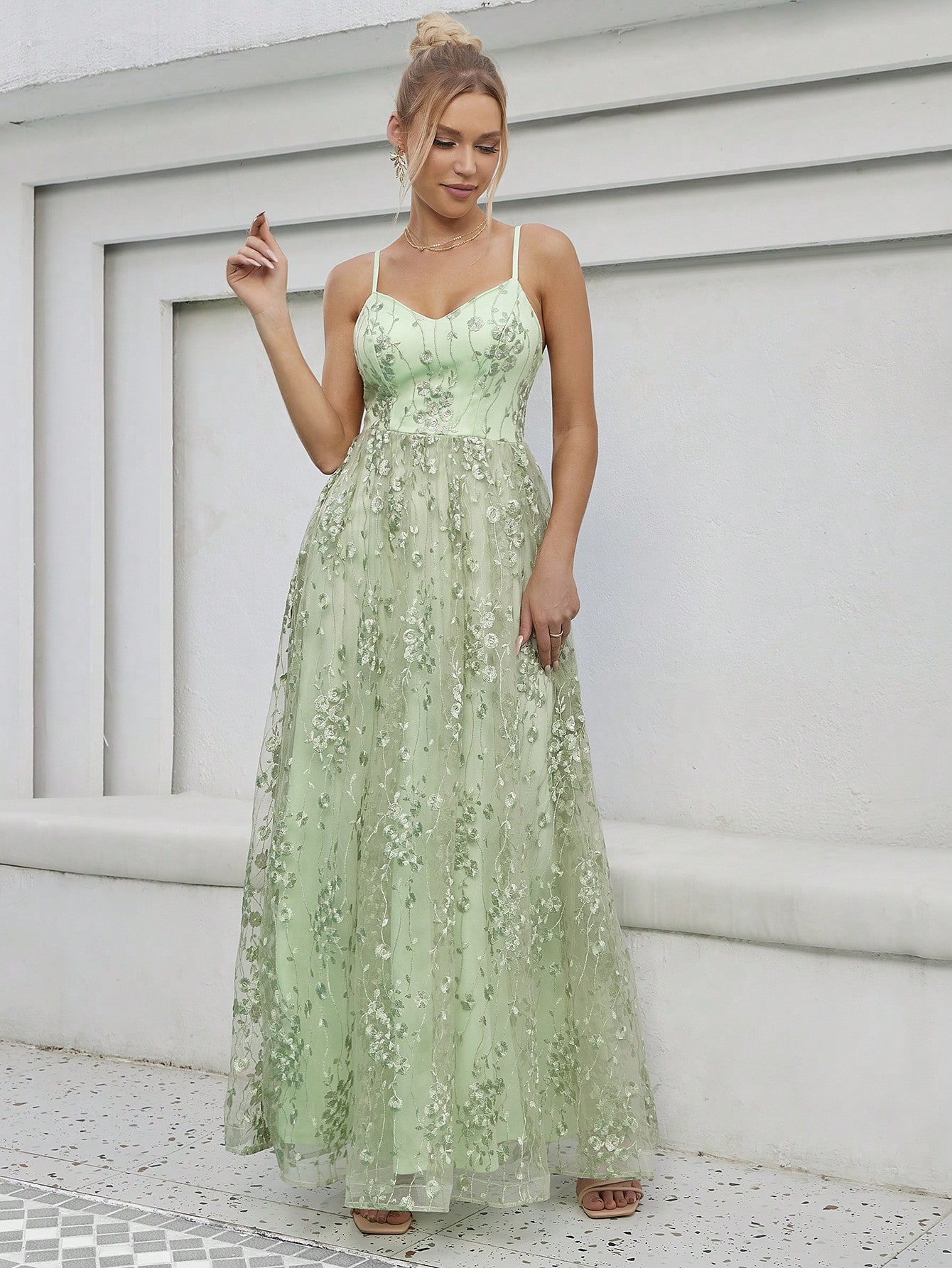 Leely Women's Elegant Sweetheart Cloak Sleeve Lace A-Line Dress