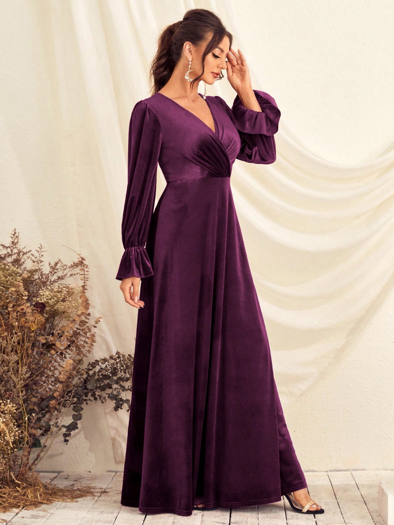 Leely Elegant V Neck Flare Sleeve A-line Party Dress