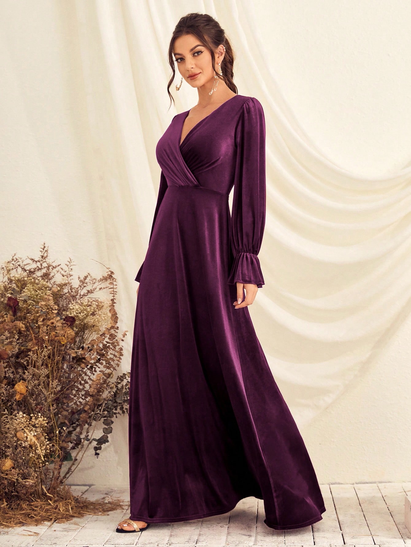 Leely Elegant V Neck Flare Sleeve A-line Party Dress