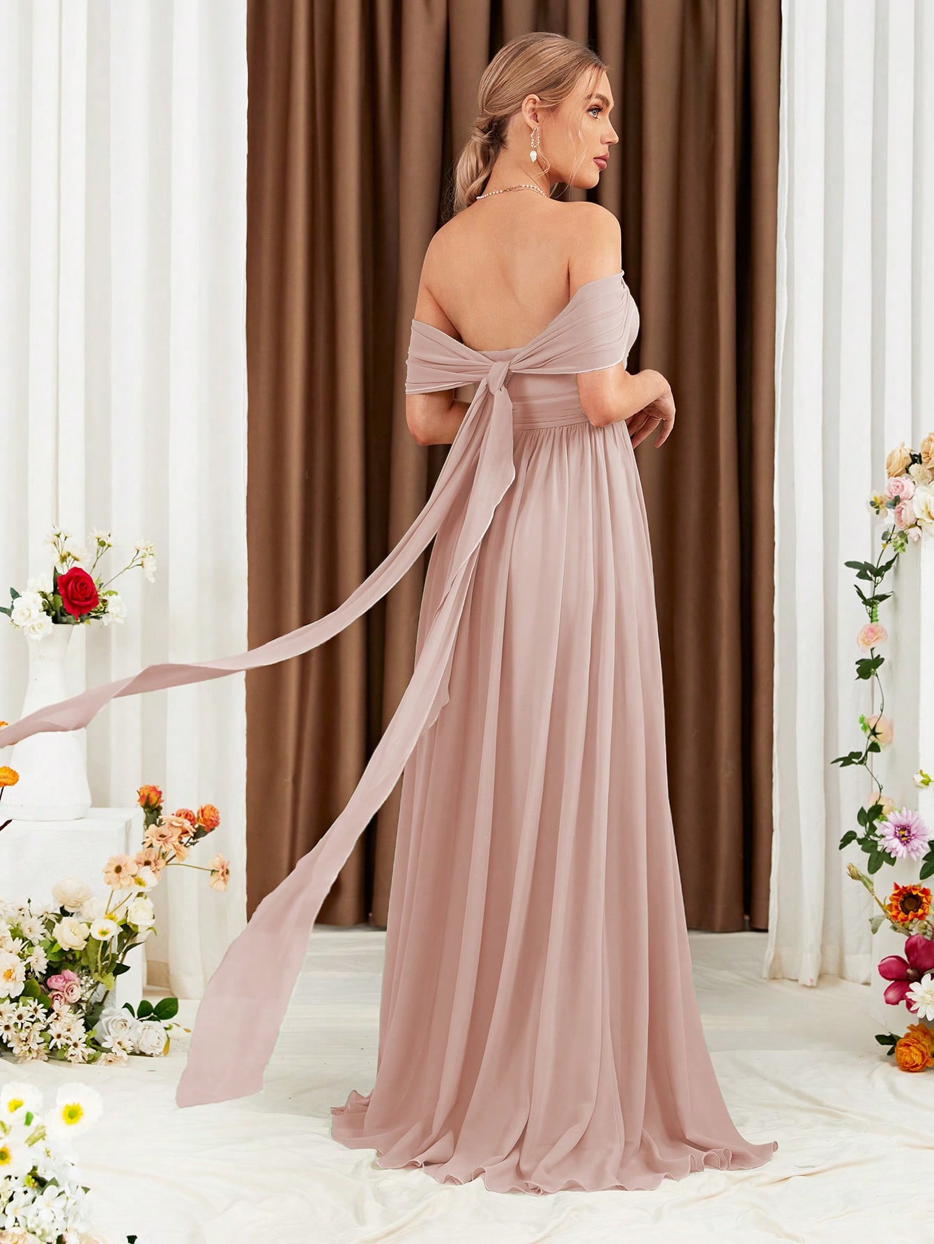Leely Elegant Off The Shoulder Sleeveless A-line Wedding Dress