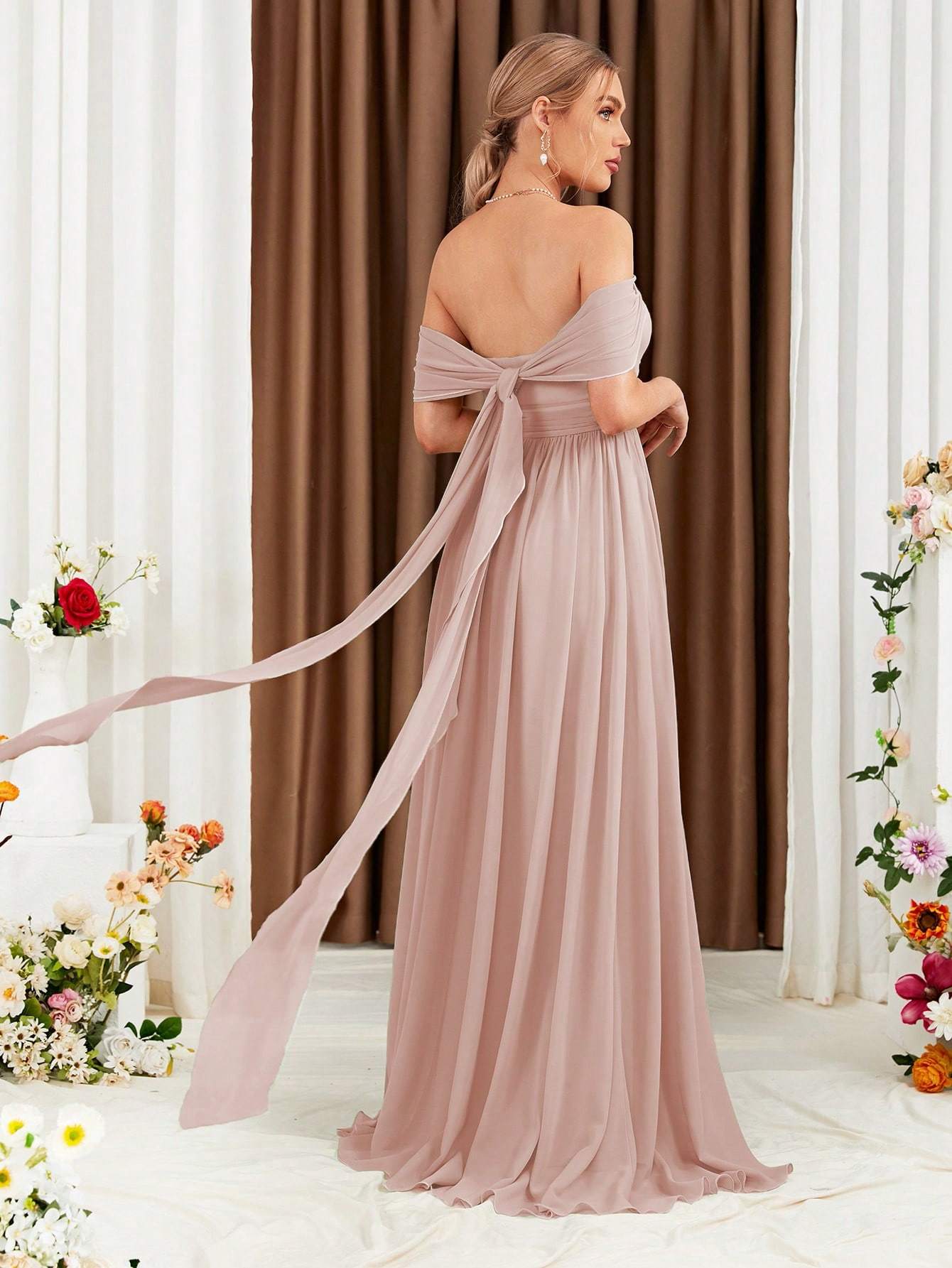 Leely Elegant Off The Shoulder Sleeveless A-line Wedding Dress
