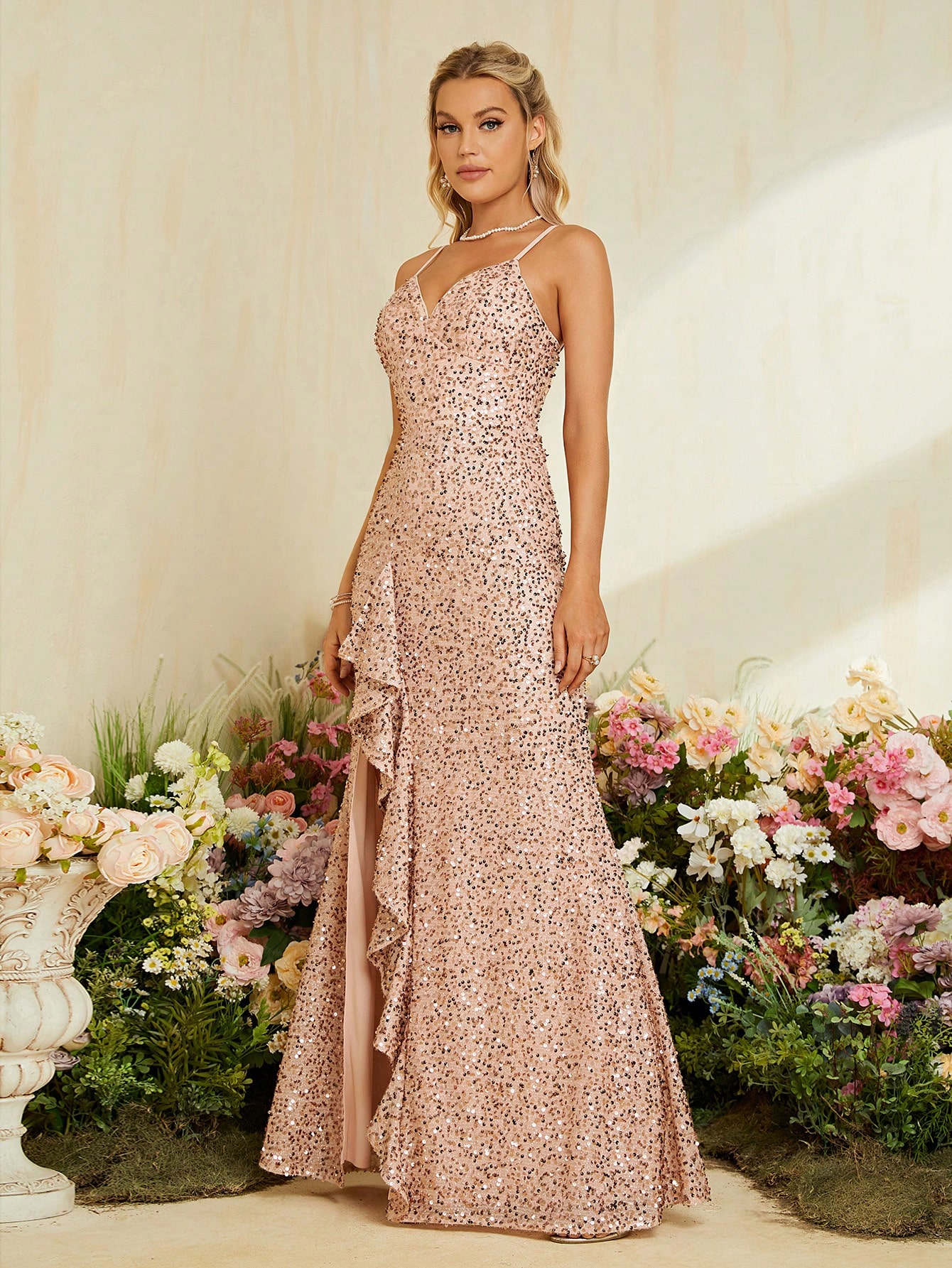 Leely Spaghetti Strap V-Neck Sparkly Evening Gown with High Slit