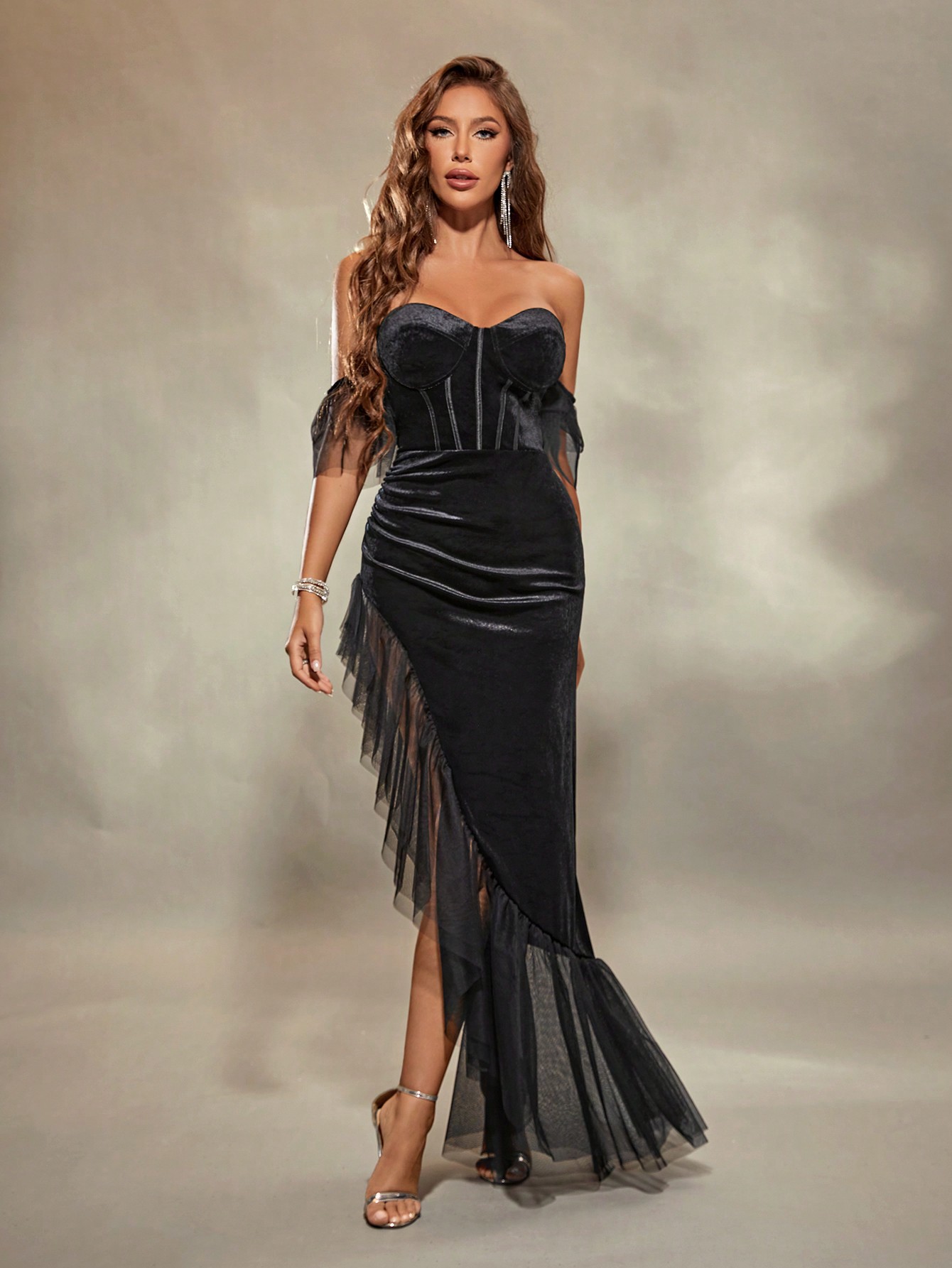 Leely Elegant Off The Shoulder Sleeveless Mermaid Party Dress
