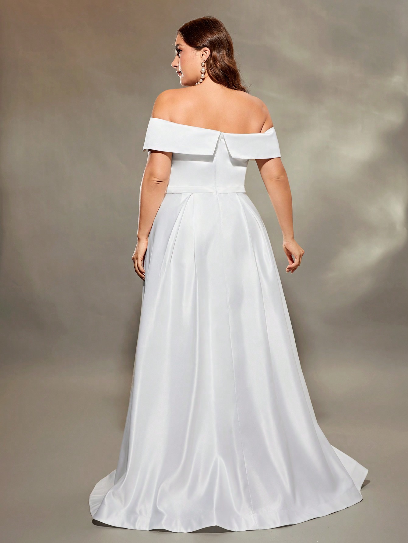 Leely Plus Women's Elegant Off The Shoulder Wedding Dress