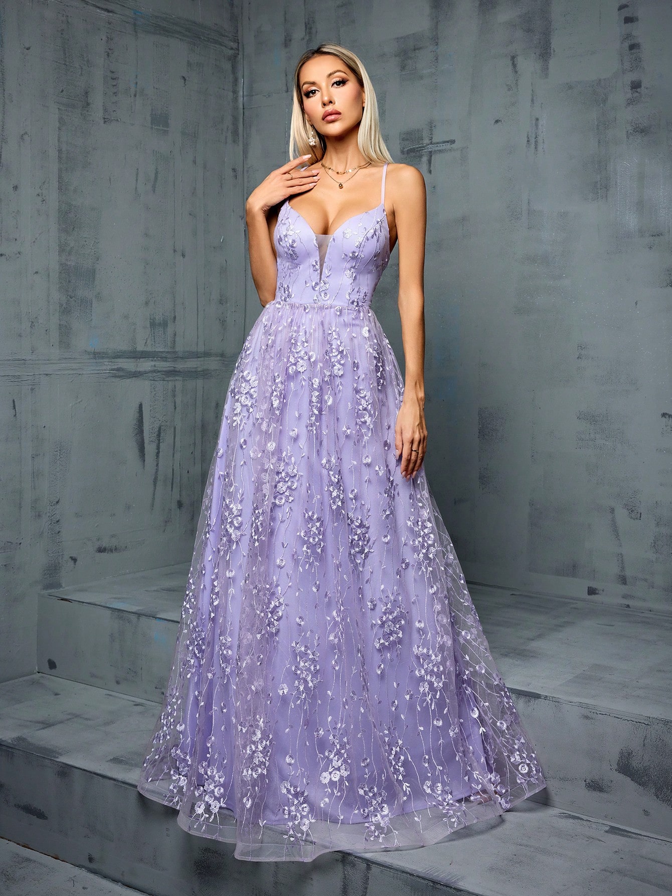 Leely Elegant Spaghetti Straps Sleeveless Evening Gown