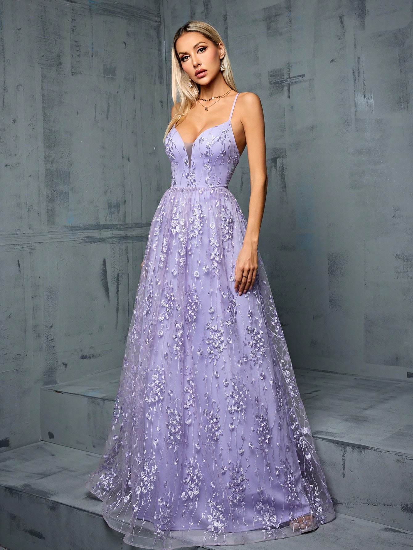 Leely Elegant Spaghetti Straps Sleeveless Evening Gown