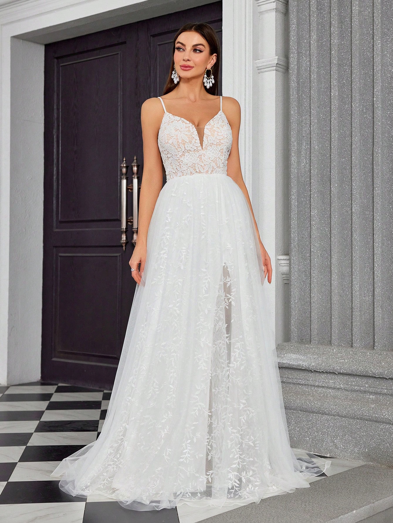 Leely Elegant Spaghetti Straps Sleeveless Lace Evening Gown