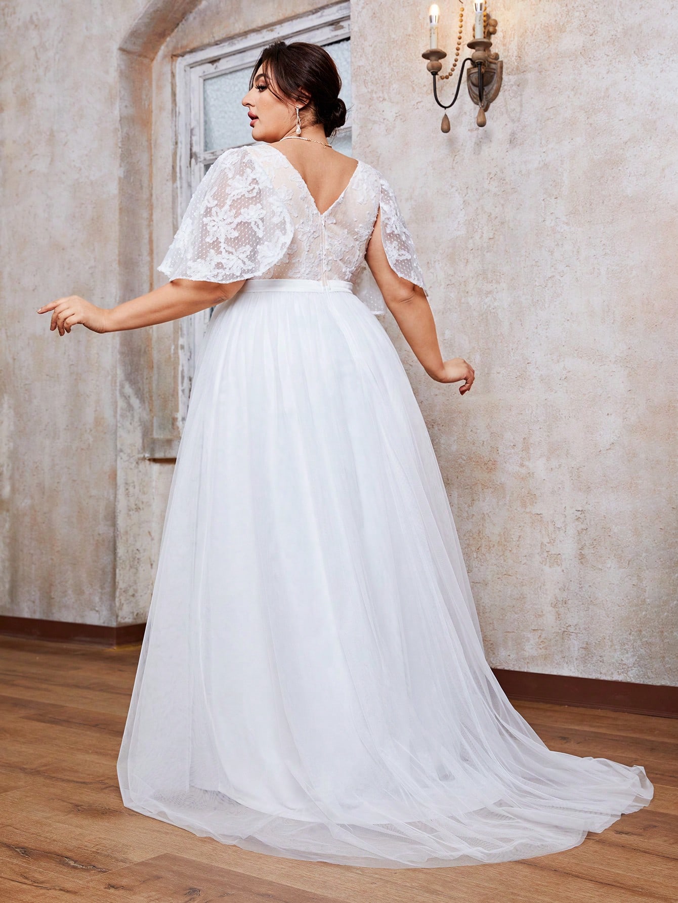 Leely Plus Women's V Neck Flounce Sleeve A‑Line Wedding Dress