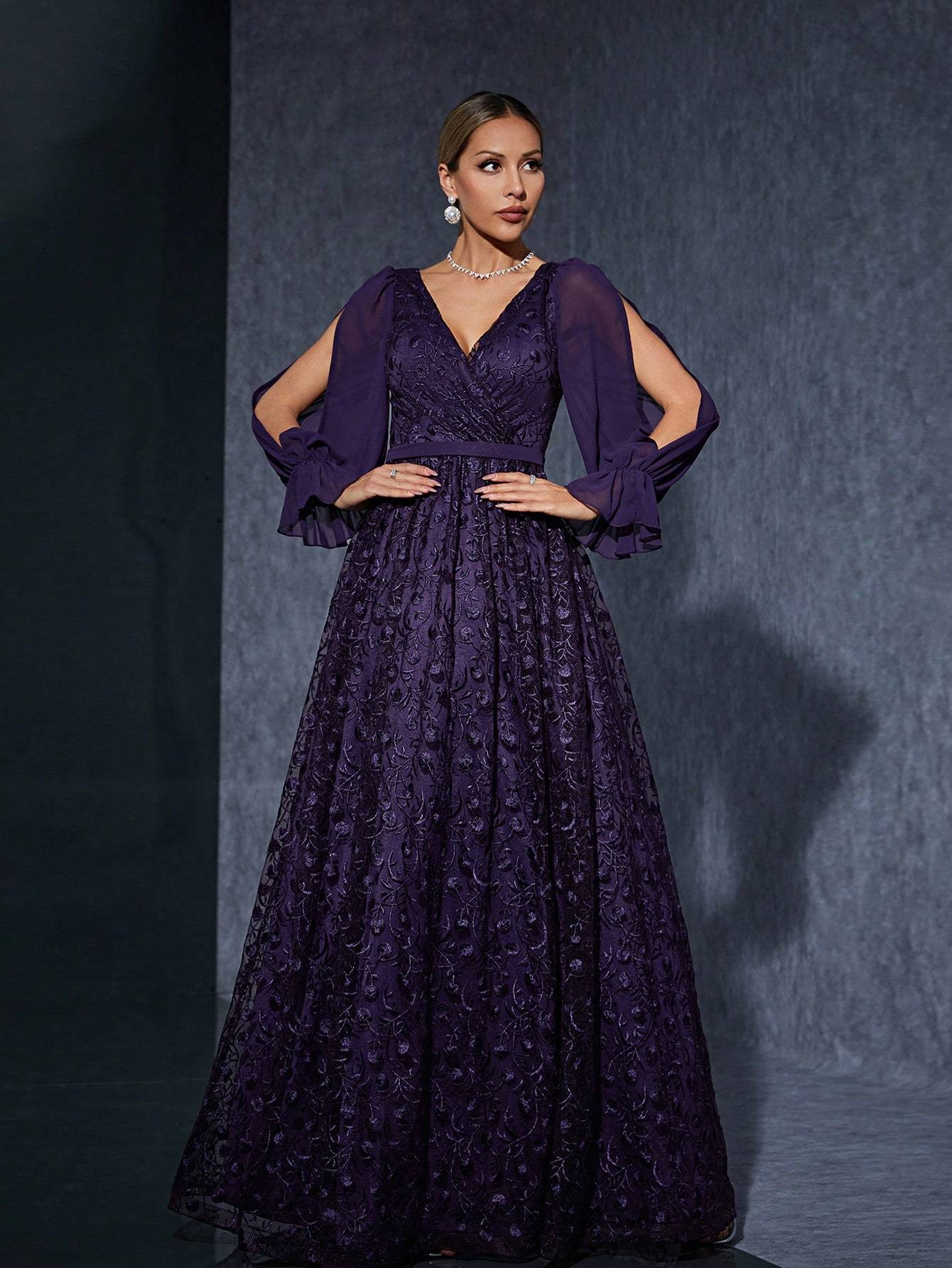 Leely Elegant V Neck Split Sleeve Lace Evening Gown