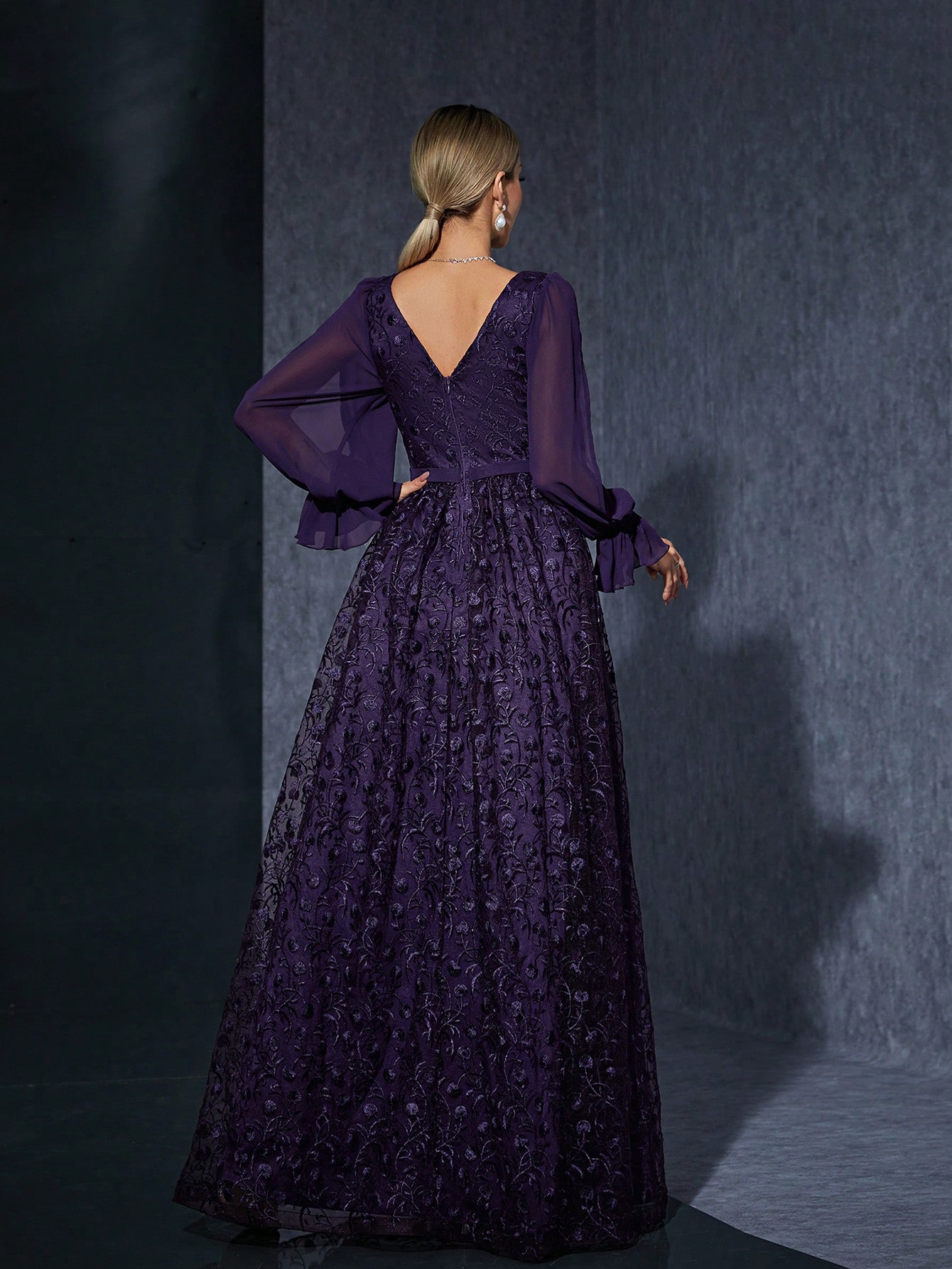 Leely Elegant V Neck Split Sleeve Lace Evening Gown