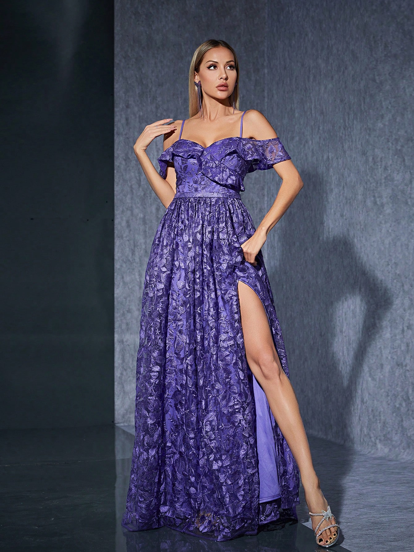 Leely Women's Elegant Sweetheart Cloak Sleeve Lace A-Line Dress