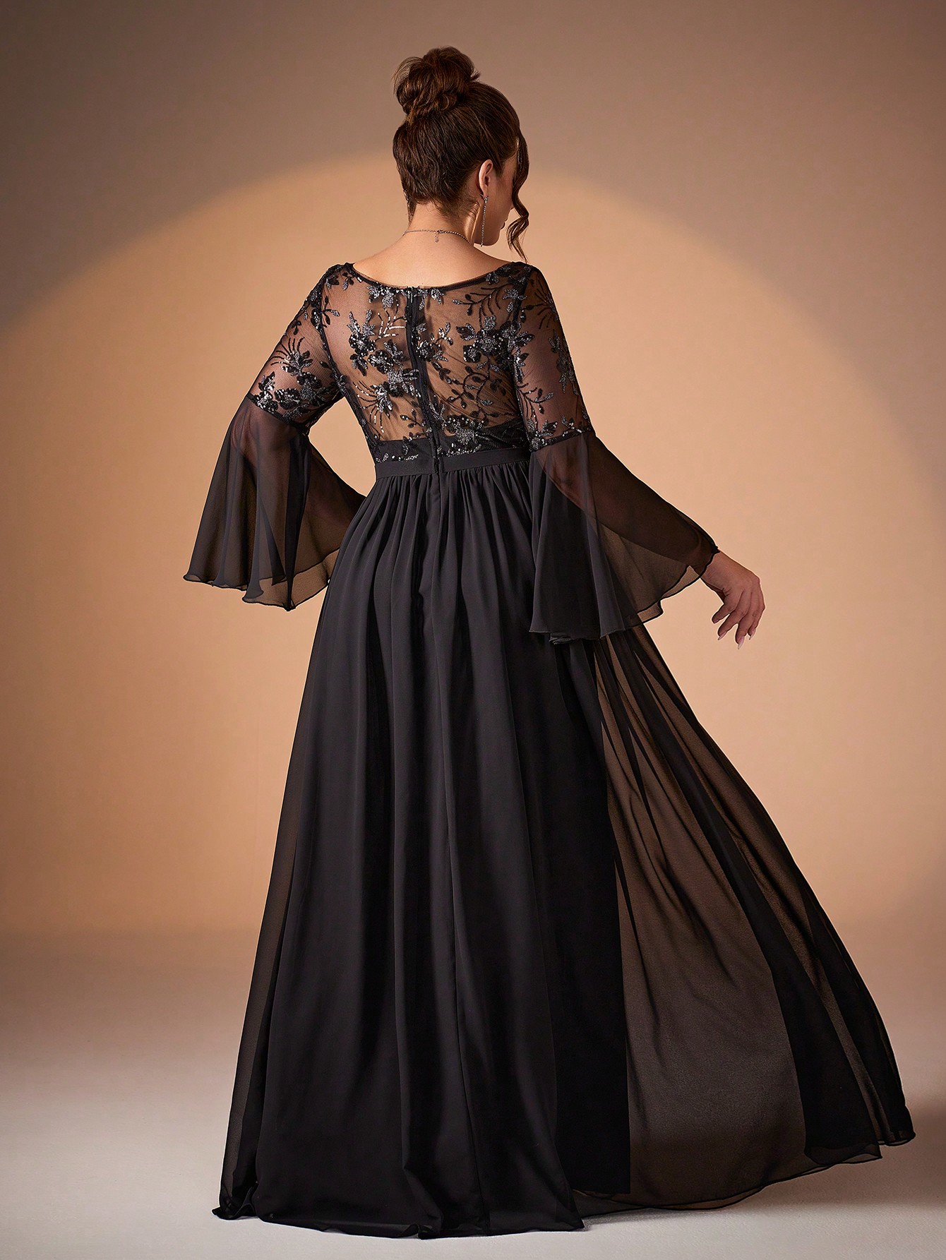 Leely Plus Women's Elegant Round Neck Flare Sleeve Party Dresses