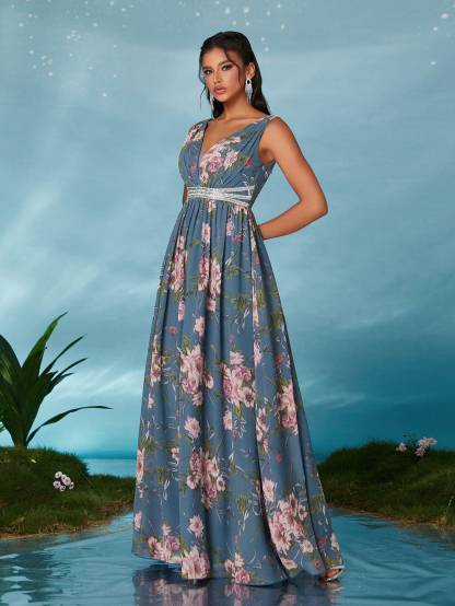 Leely Elegant V Neck Sleeveless Prom Dress