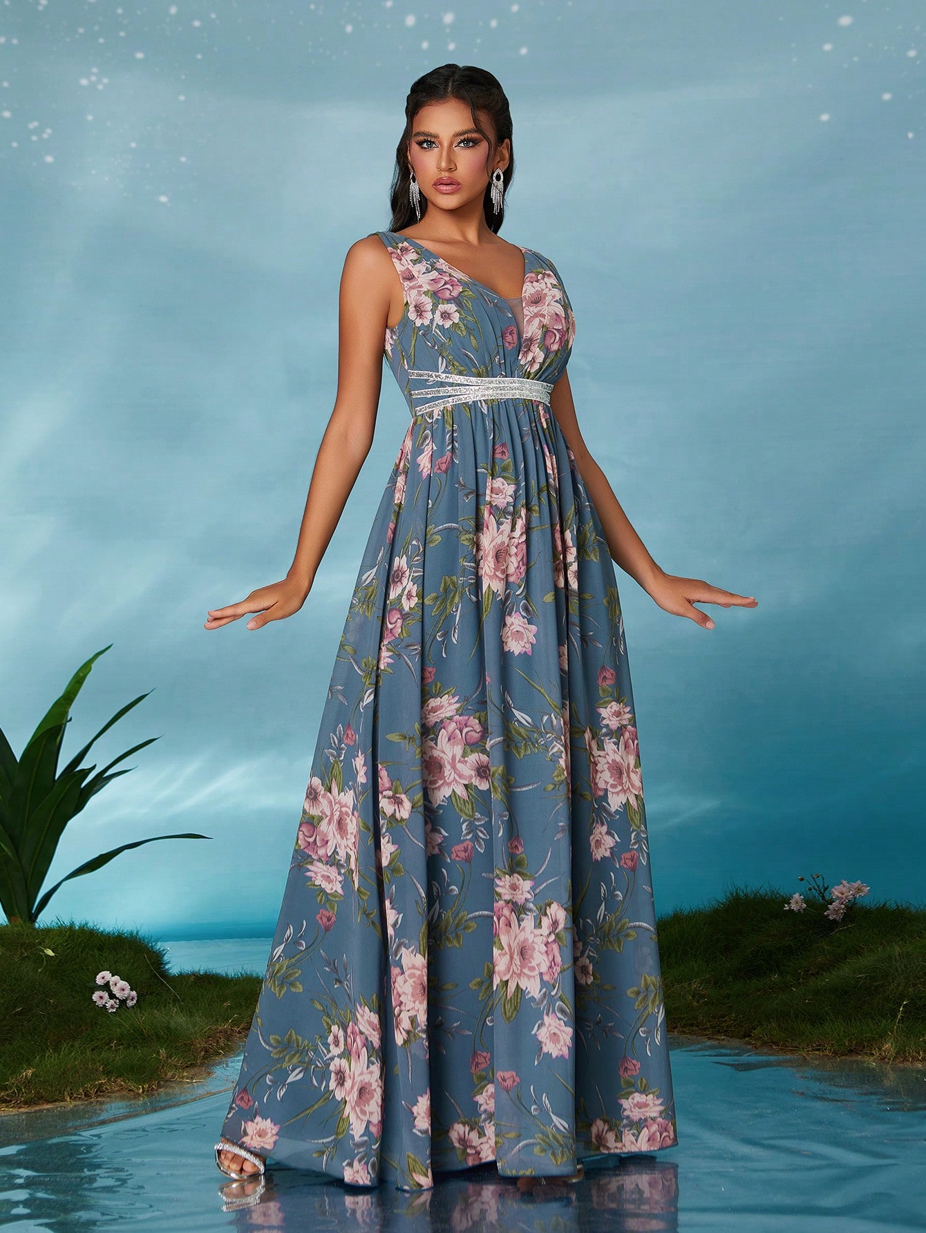 Leely Elegant V Neck Sleeveless Prom Dress