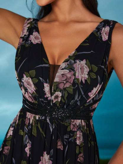 Leely Elegant V Neck Sleeveless Prom Dress