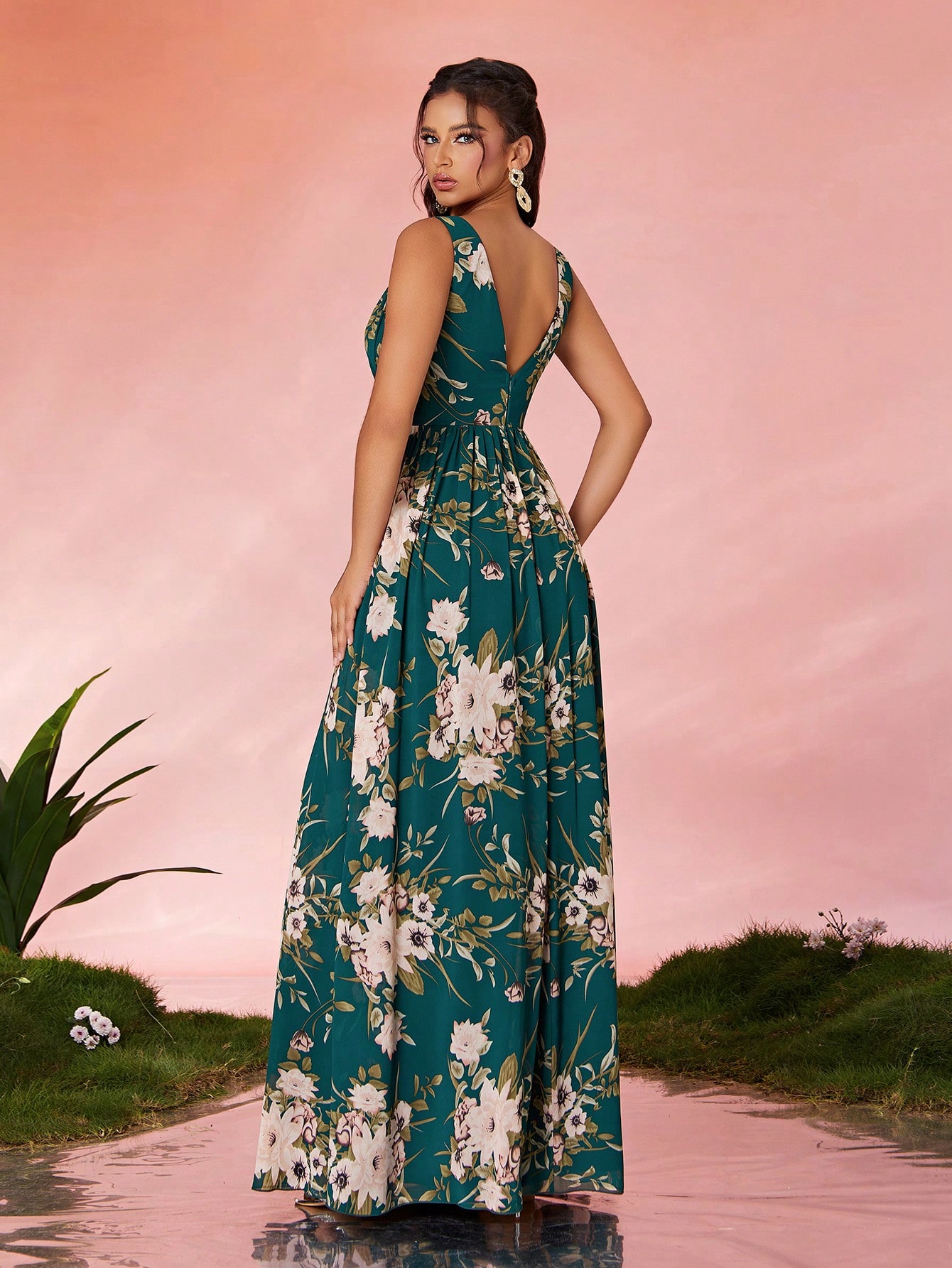 Leely Elegant V Neck Sleeveless Prom Dress