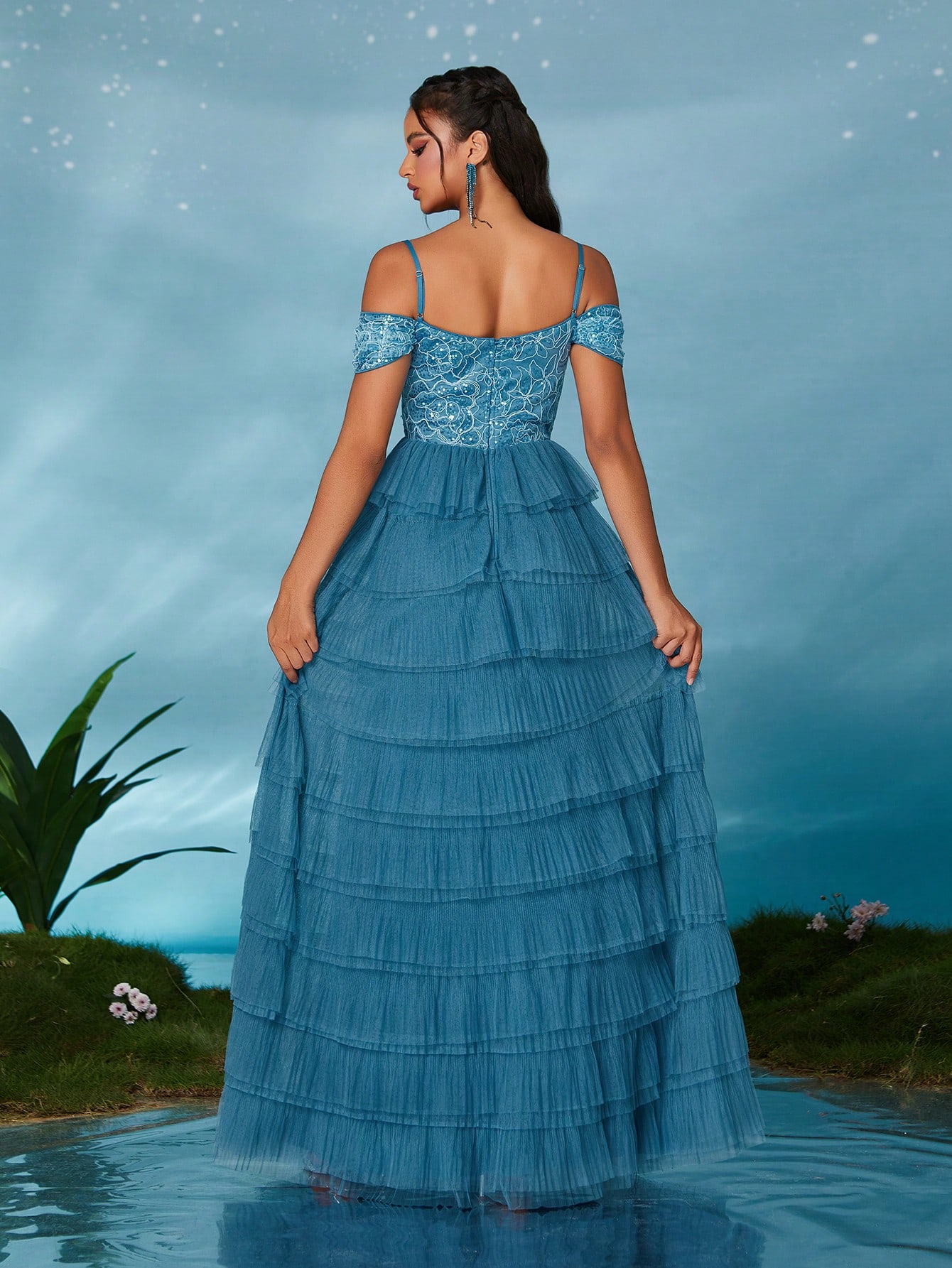 Leely Elegant Spaghetti Straps Cold Shoulder Party Dress