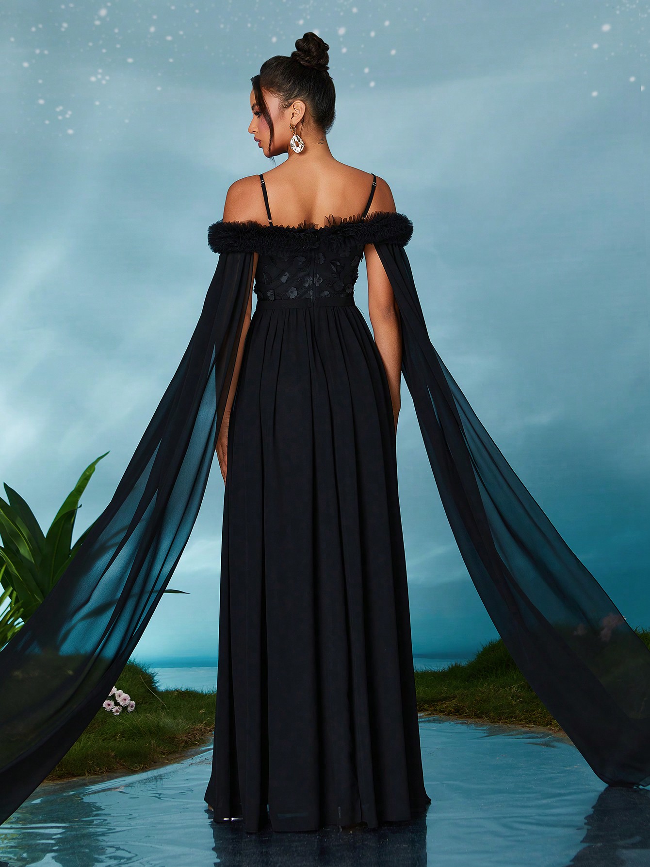 Leely Elegant Spaghetti Straps Extra-Long Sleeve Party Dress