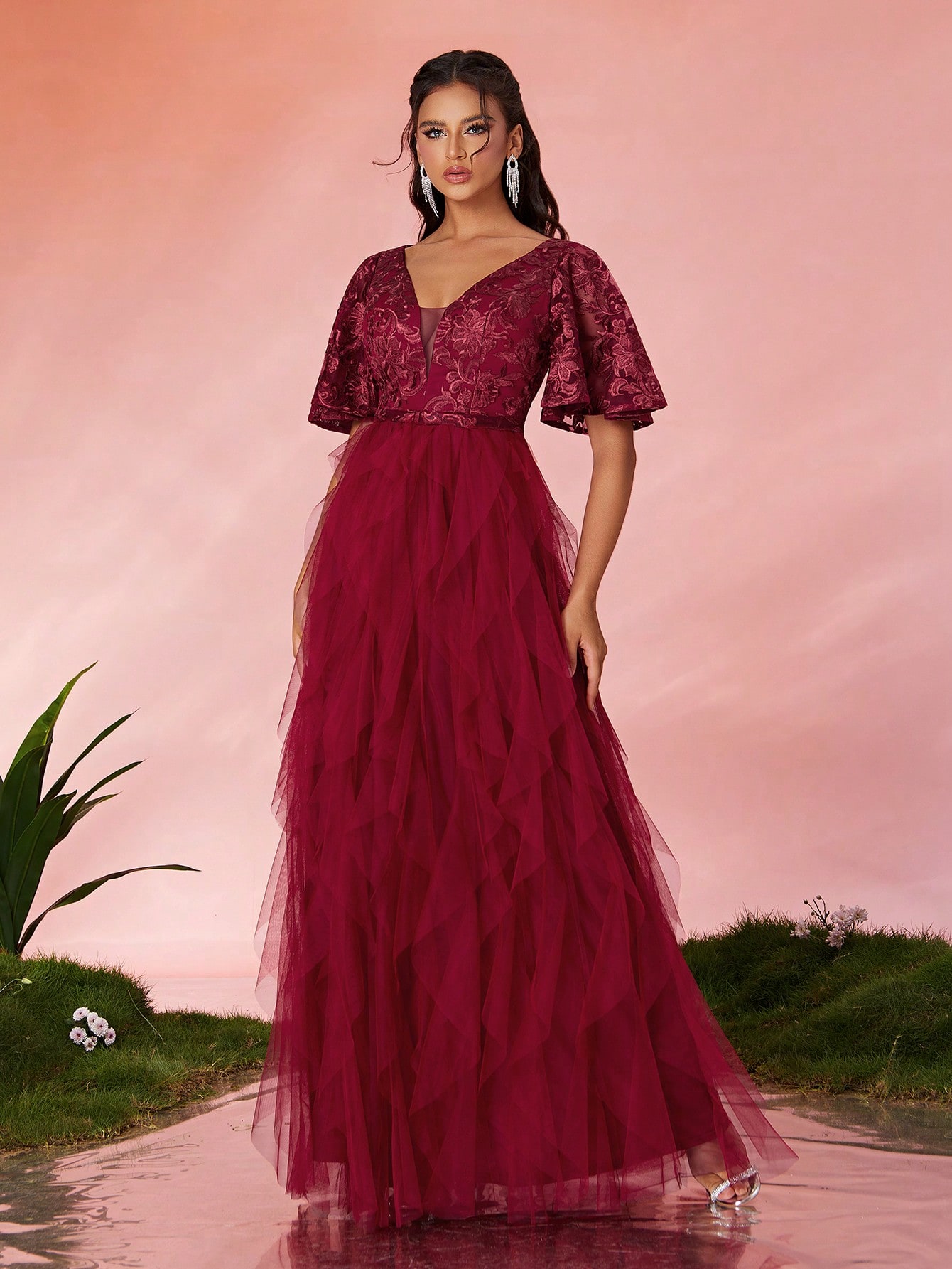 Leely Women's Elegant Sweetheart Cloak Sleeve Lace A-Line Dress